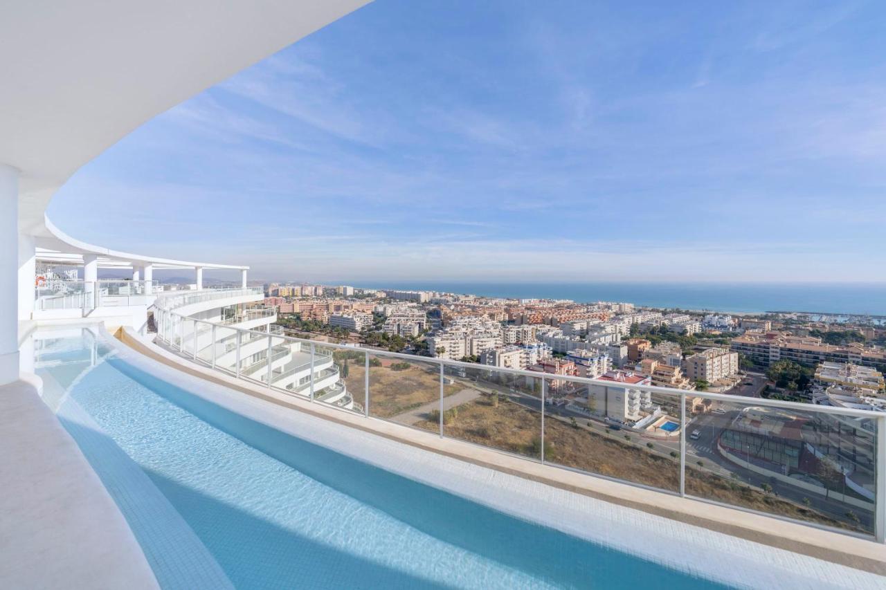 Apartment Gran Canet 2br! Walk To Beach, Sea View, Sauna & Gym *